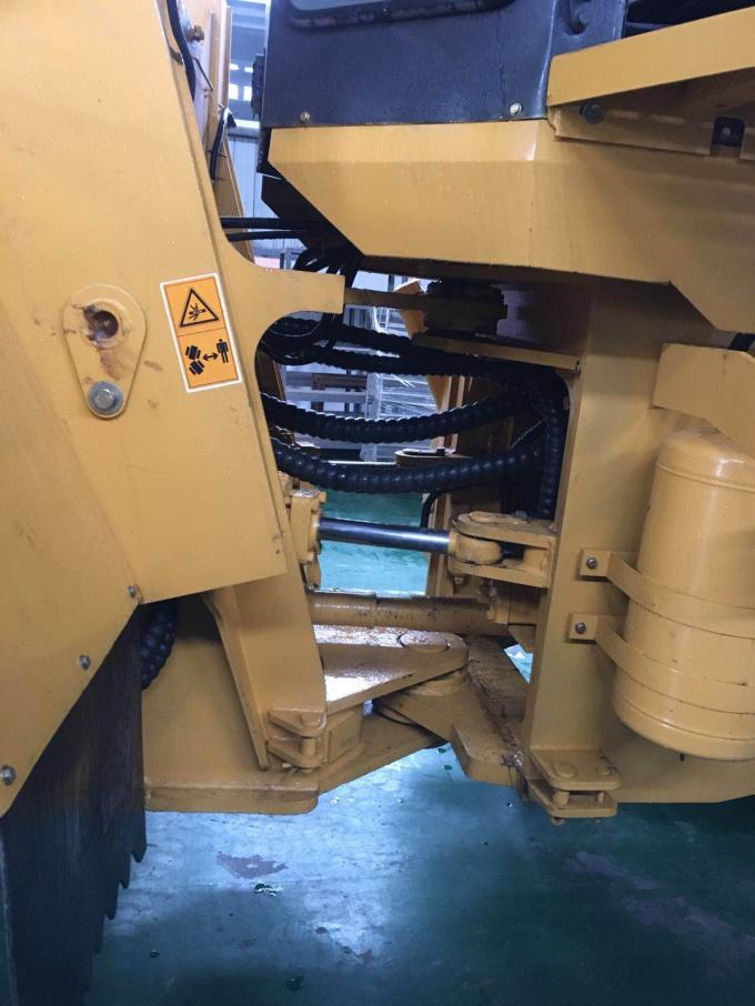 2008 ans Liugong LG856 Cummins Engine ont employé Front End Loaders 1
